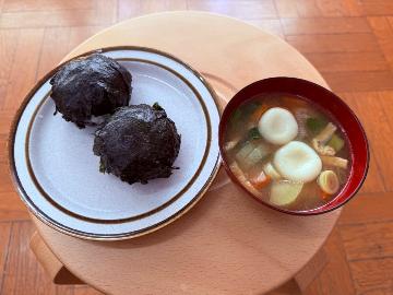 おむすびとすいとん