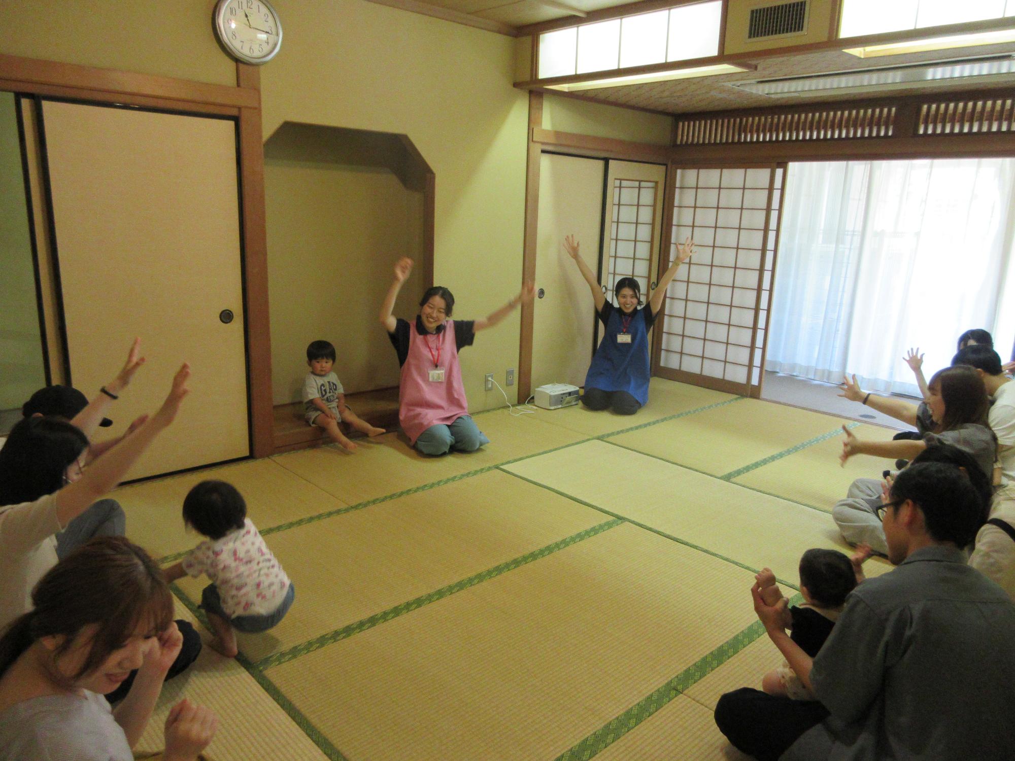 最後はみんなで歌って手遊び！会場全体が笑顔になりました。