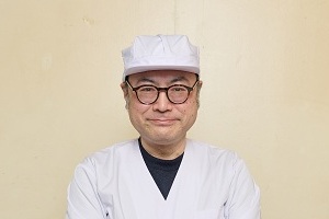 店主の渡邉佳昭さん