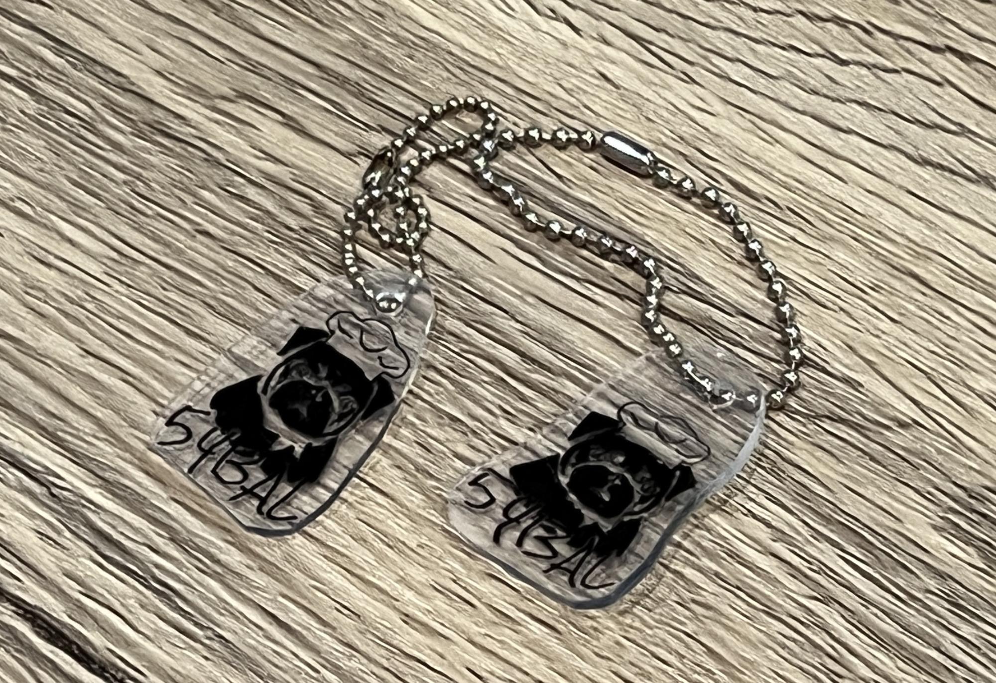 54BALのロゴマークが描かれたボールチェーンキーホルダーの写真