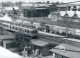 昭和45年の南桜井駅とリズム時計工場の白黒写真