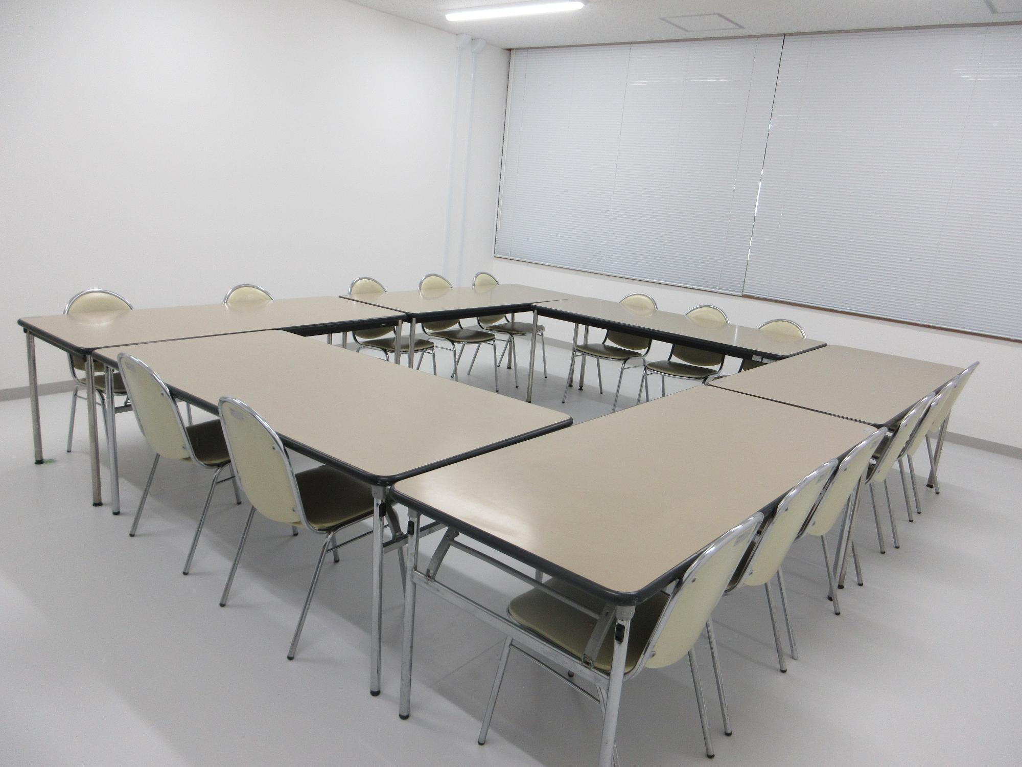 庄和市民センター正風館2階の試食室内部の写真