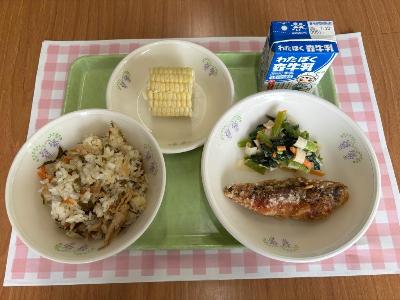20260701地場産食材を使用した給食（とうもろこし）